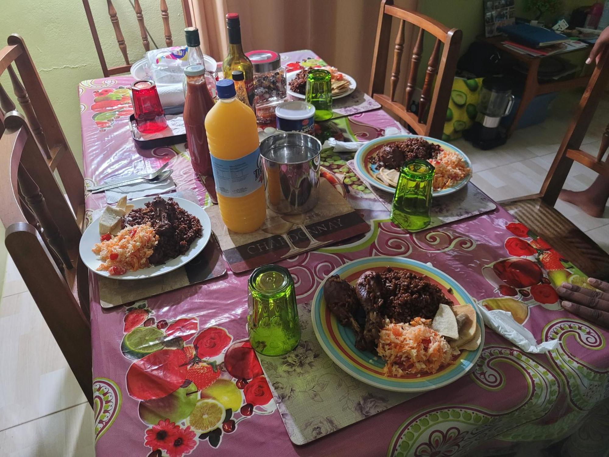 Tim'S & Mag'S Home Stay Roseau Luaran gambar